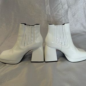 NASTY GAL-Ankle  Boots-Size 7 -Faux Leather-White Gogo-Retro